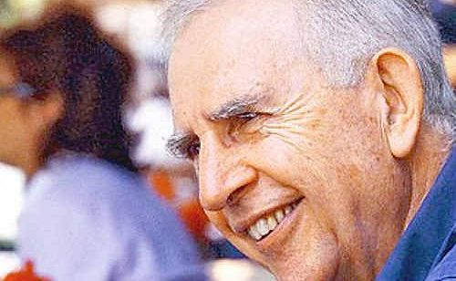 Social researcher and author Hugh Mackay. Social researcher and author Hugh Mackay.
